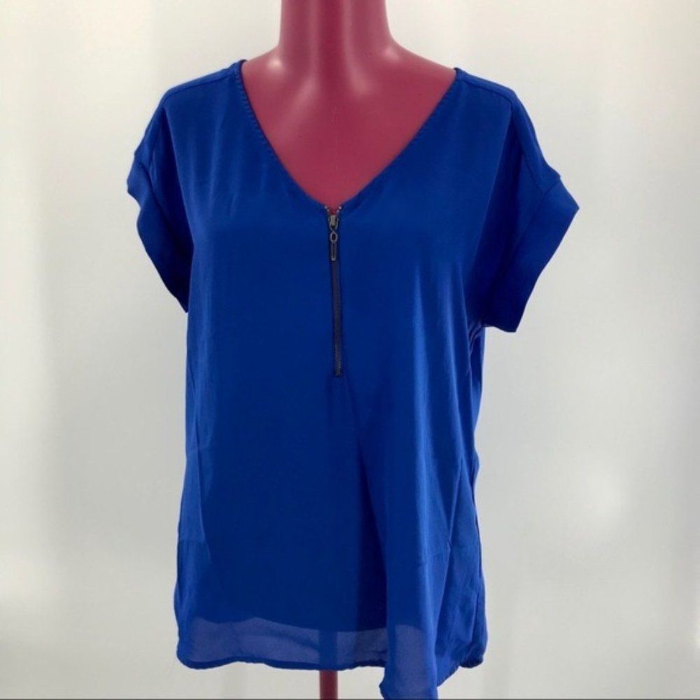My Michelle Zip Front Blouse sz S